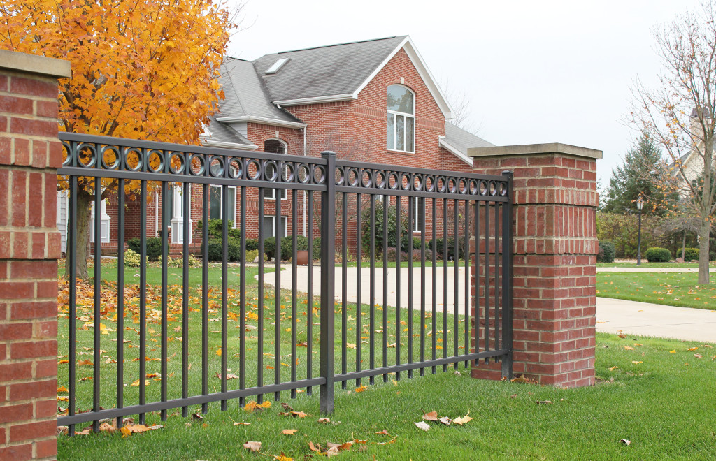 Specialty fence - 200 series A with rings (special order)